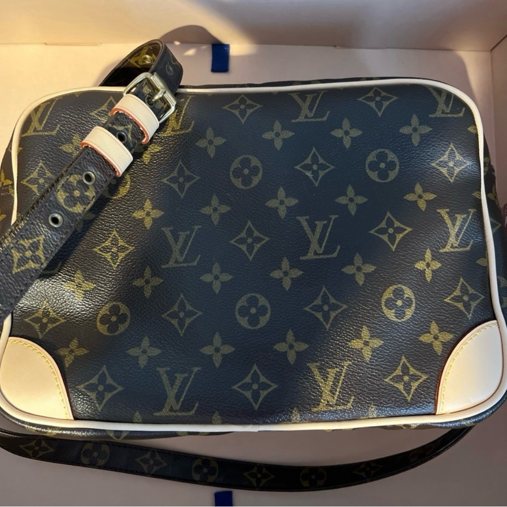 Louis Vuitton Nile Monogram Shoulder Bag - Black and Gold